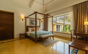 Stayvista At Amara Villa Luxury Collection With Private Pool & Gazebo